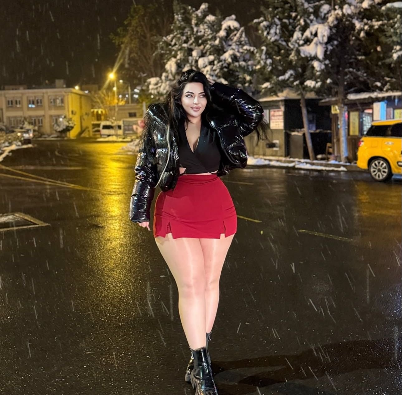 Kırşehir Özgüvenli Kadın Bayan Escort Leyla Kırşehir Özgüvenli Kadın Bayan Escort Leyla